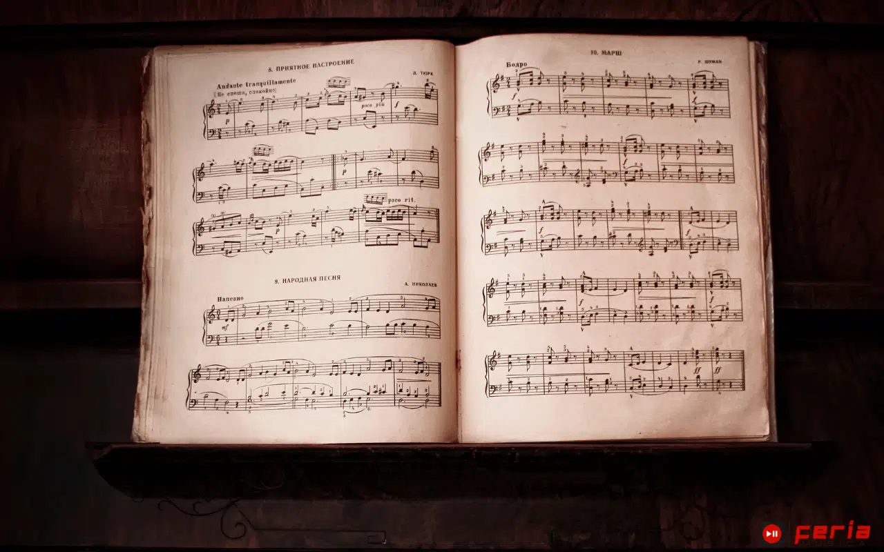Comment jouer du piano avec les deux mains ? 3 partition symetrique