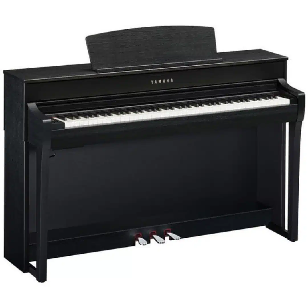 Yamaha CLP 745 B
