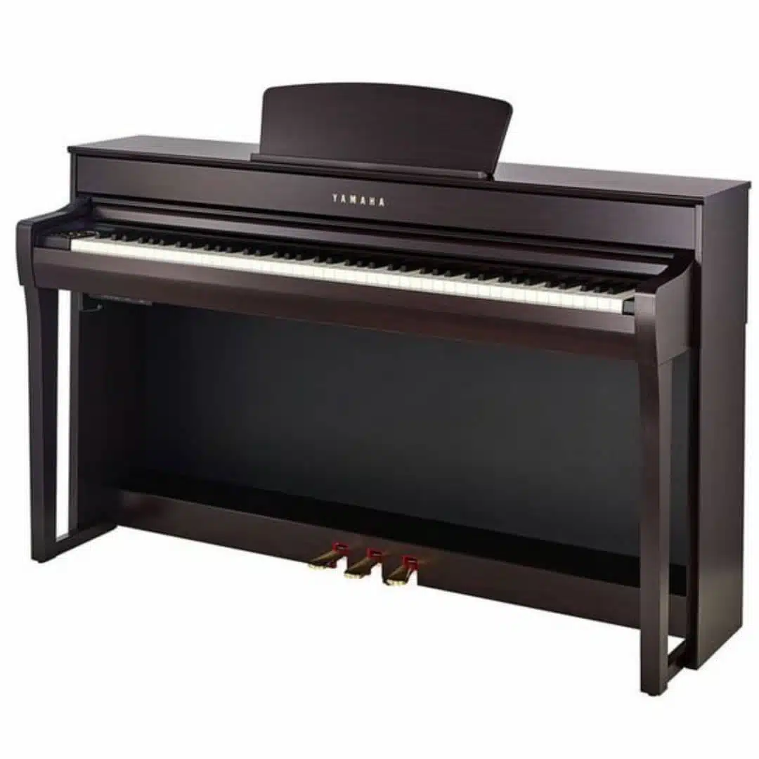 Yamaha CLP-735 R