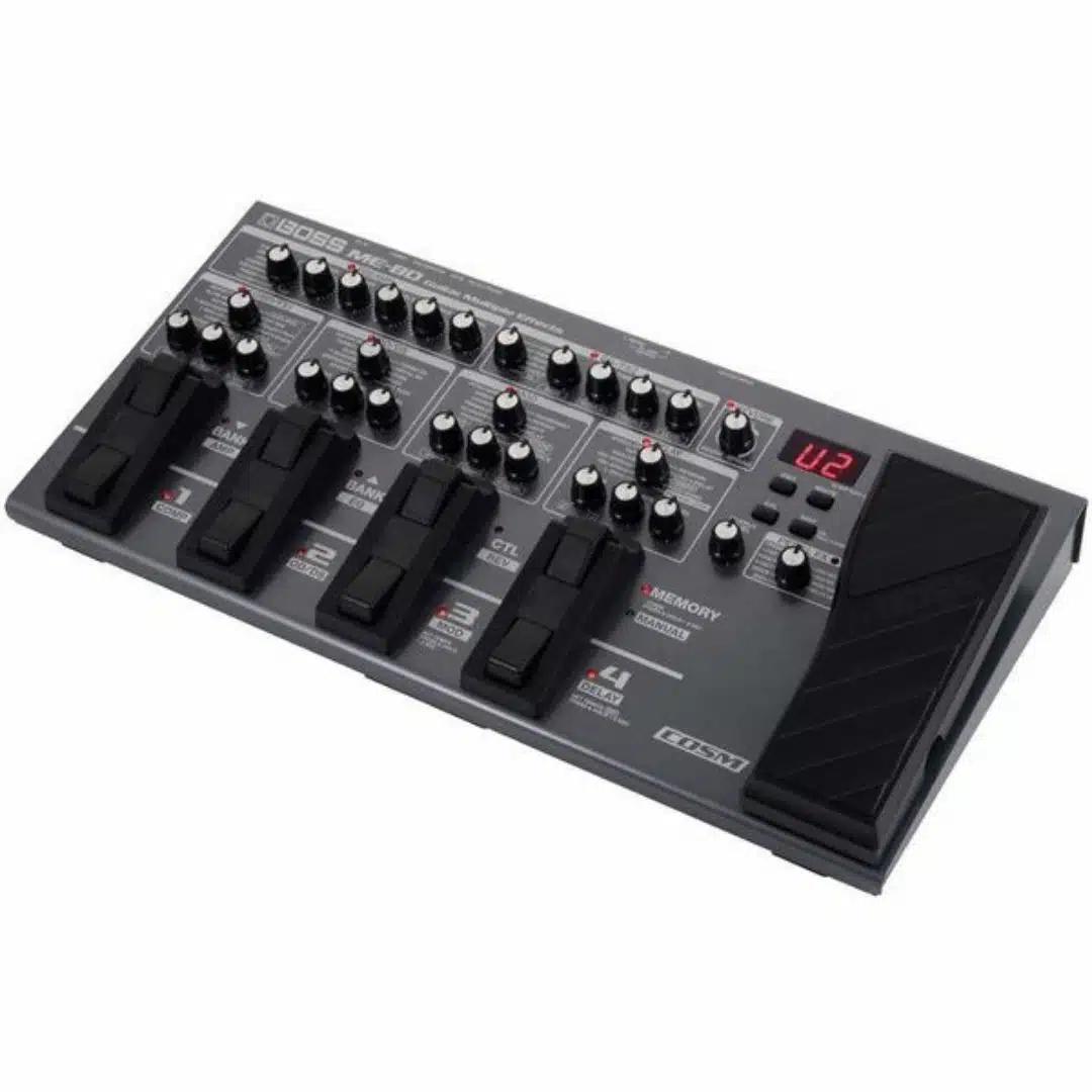 Las 10 mejores pedaleras multiefectos para guitarra 9 Boss ME-80