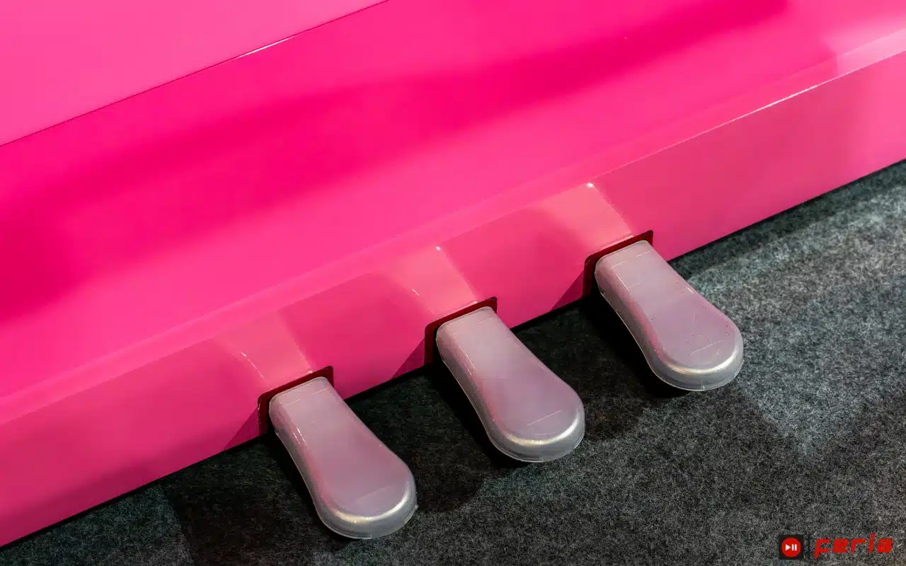 Descubriendo el mundo de los pedales del piano: para qué sirven y cómo utilizarlos correctamente 3 Explorando el pedal de apagadores