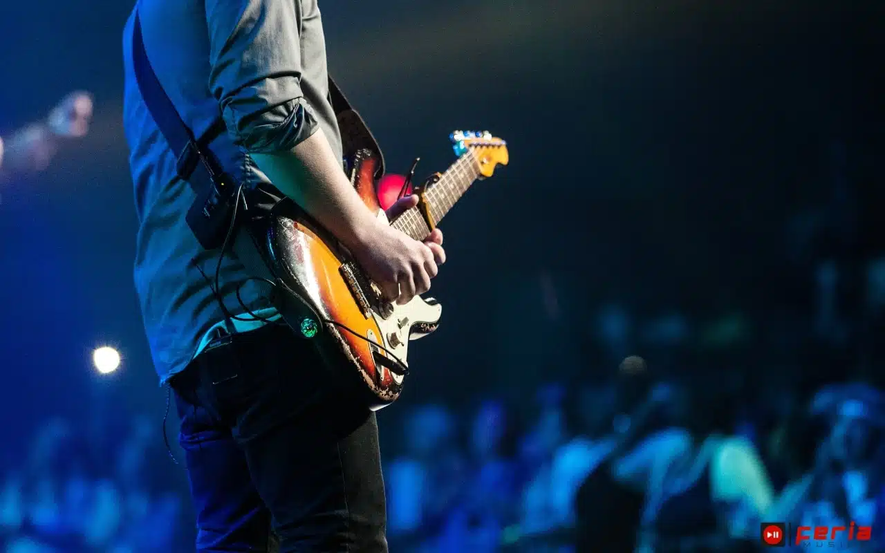 Aprende a tocar la guitarra de la mano de expertos y aficionados 1 Guitarristas destacados en la escena local e internacional