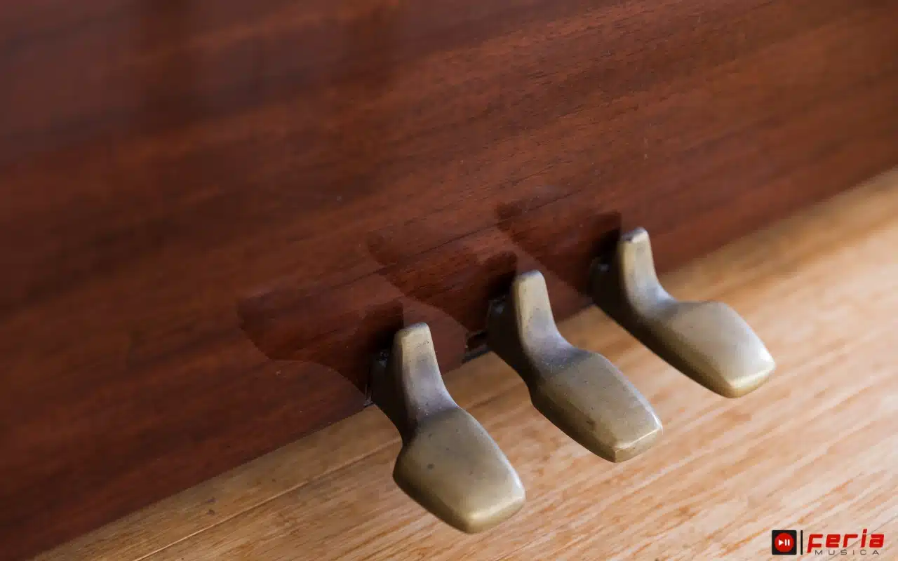 Descubre para qué sirven los pedales del piano y cómo mejorar tu técnica 2 Técnicas básicas para utilizar correctamente los pedales del piano