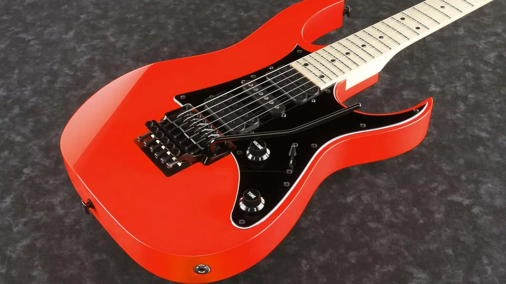 Ibanez RG550 6 Ibanez RG550 RF caisse