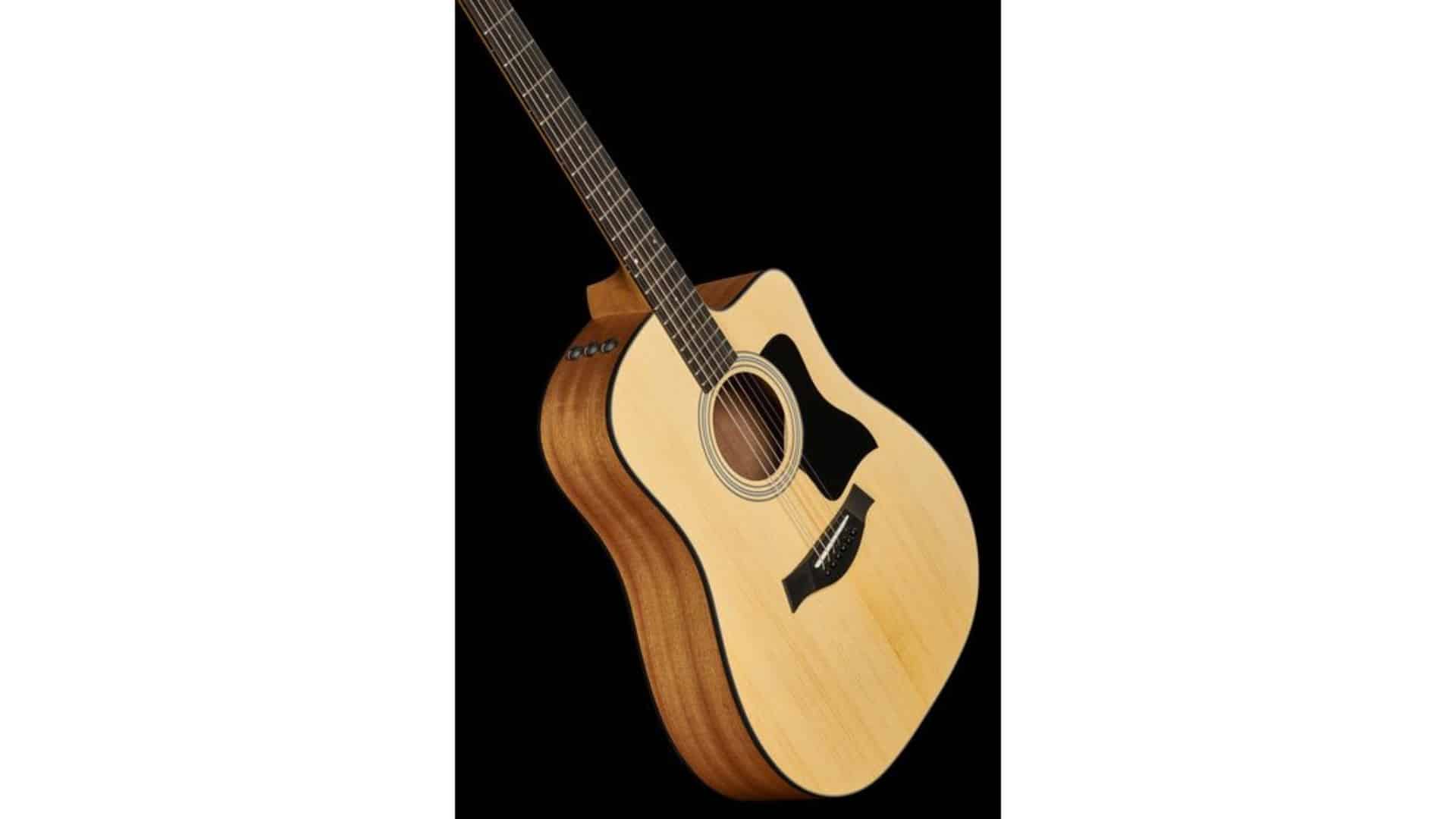 Découvrez le Taylor 110ce-S Sapele: La guitare électro-acoustique qui défie toutes les attentes! 3 Taylor 110ce S Sapele cordes