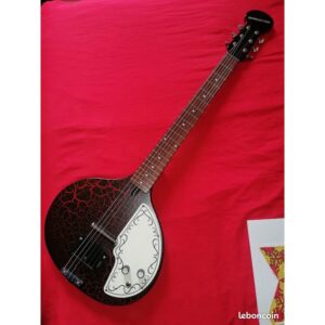 Danelectro Babysitar Red Crackle