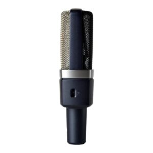 AKG C104