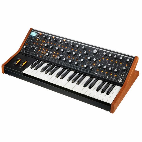 Moog Subsequent 37 13 Moog Subsequent 37 – vista del producto