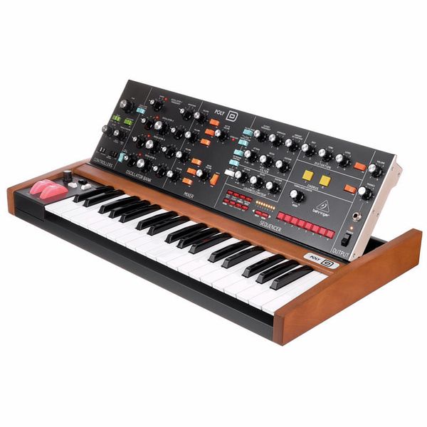 Behringer Poly D 8 Behringer Poly D – vista del producto