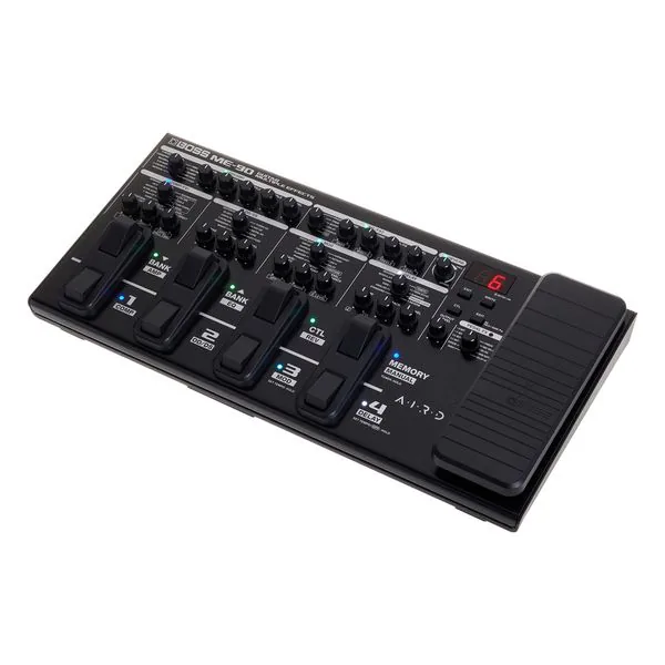 Boss ME-90 7 Boss ME-90 – vista del producto