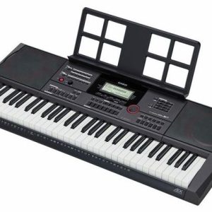 Teclado arranger Casio CT-X5000 de 61 teclas con rueda de pitch bend, sobre fondo blanco